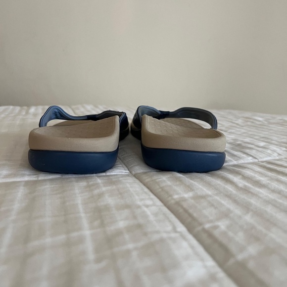 Vionic TIDE TOE POST SANDAL - Picture 5 of 7